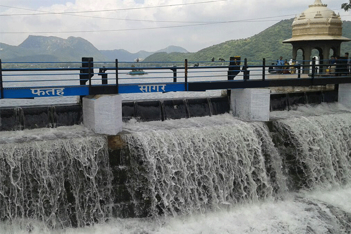 fatehsagar lake