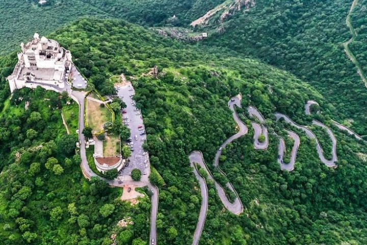 Sajjangarh Monsoon Palace Picnic Spots in Udaipur